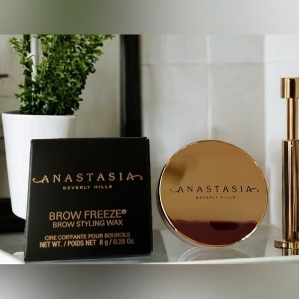 ✨HOST PICK✨ 🆕Anastasia Beverly Hills Brow Freeze Brow Styling Wax w/ applicator